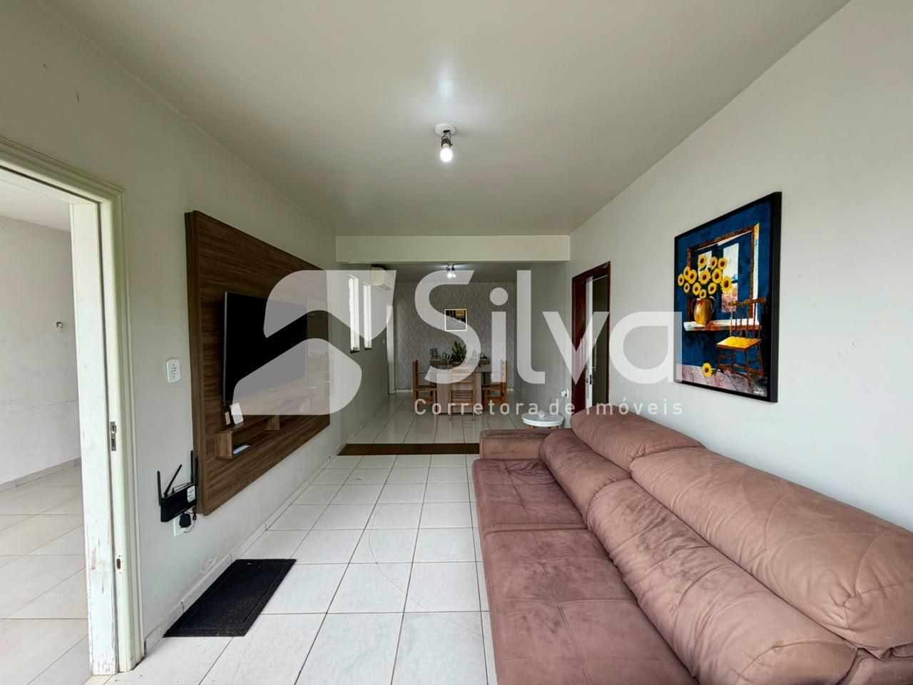 Casa à venda localizada no Bairro das Torres, Dois Vizinhos-PR.