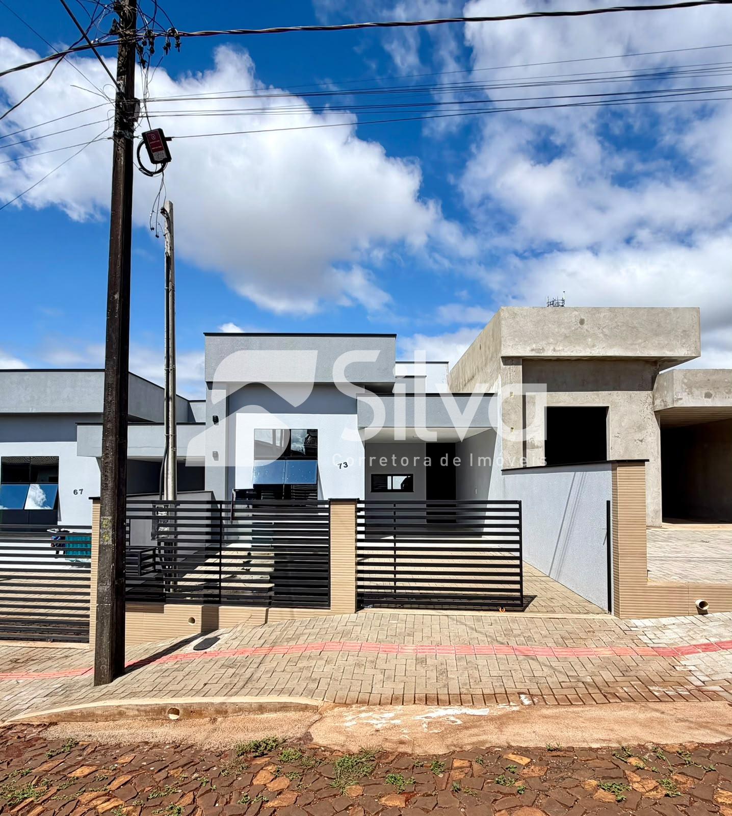Casa à venda localizada no Bairro Margarida Galvan, Dois Vizin...