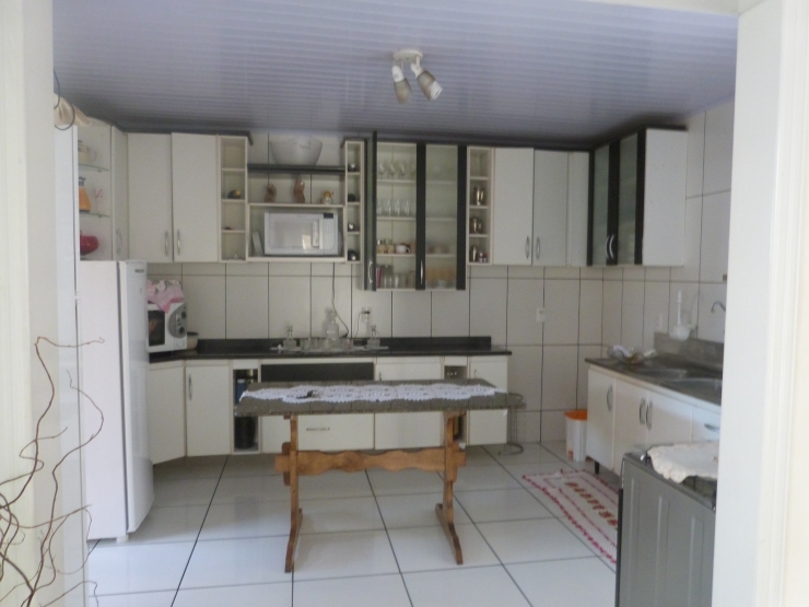 Casa a venda localizada no Centro Sul, Dois Vizinhos-PR.