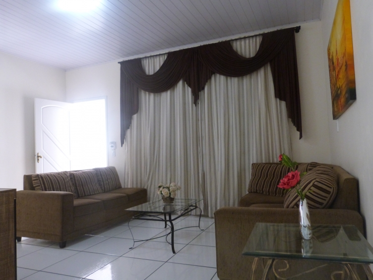 Casa a venda localizada no Centro Sul, Dois Vizinhos-PR.