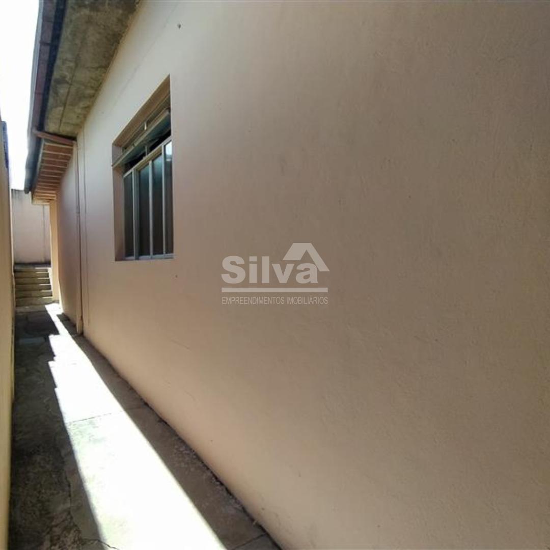 Casa no bairro Nossa Senhora das Graças em Betim, região altam...