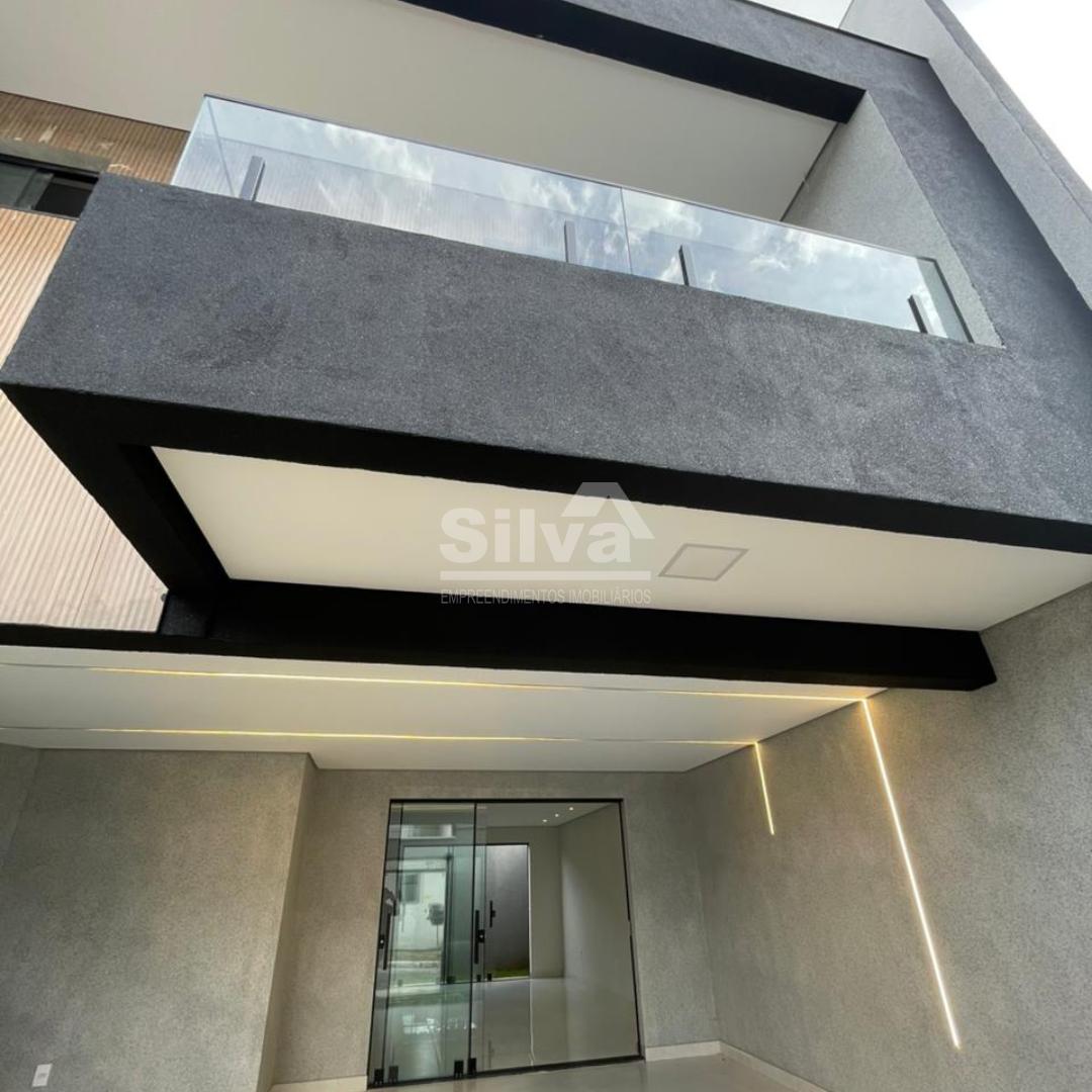 Casa Triplex com 3 Quartos, Su?te e Seguran?a 24h no Guaruj? M...