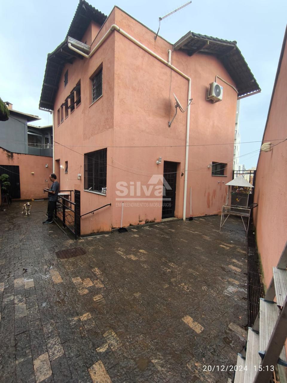 Casa Ampla e Bem Estruturada no Jardim Riacho das Pedras, Cont...