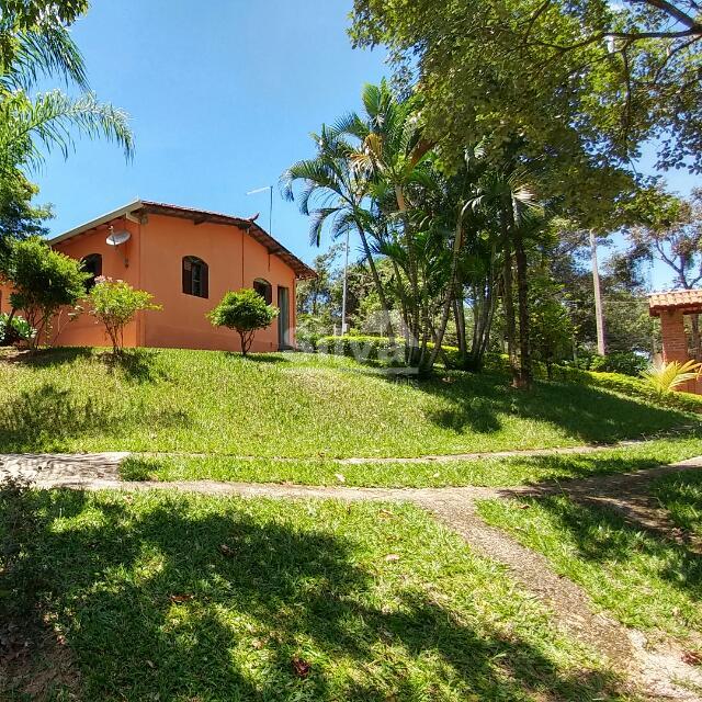 Chácara à venda em Betim MG, Recanto do Sabiá, lazer e confort...