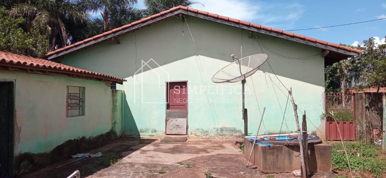 CASA COM ÁREA EDIFICADA   LOTES EM PONTALINA GO