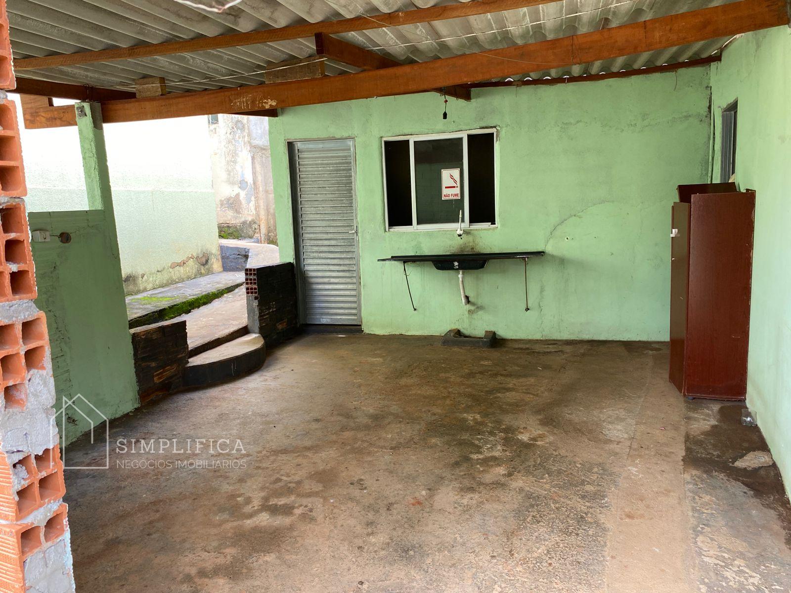 BARRAC?O EM PONTALINA GO