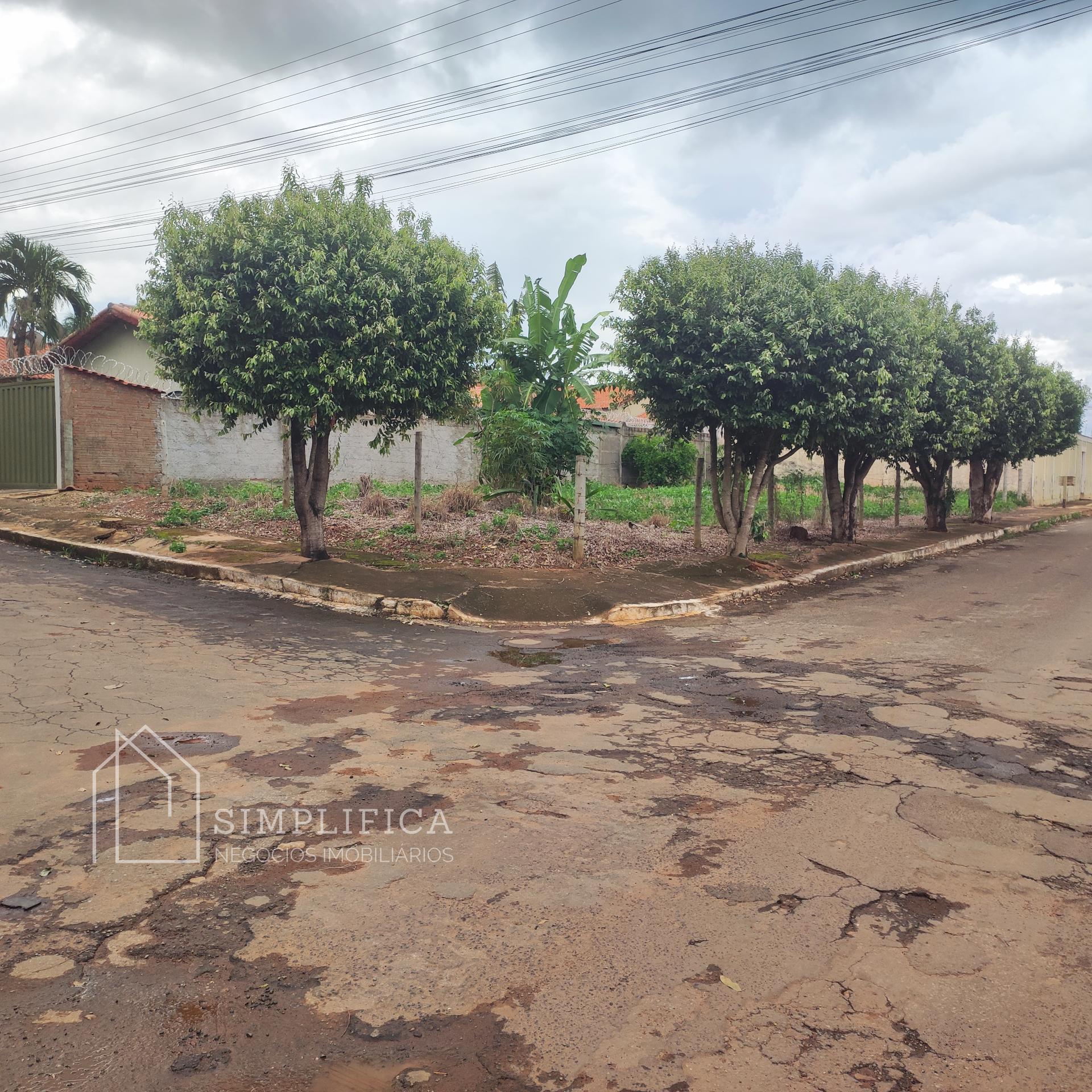 LOTE EM PONTALINA GO