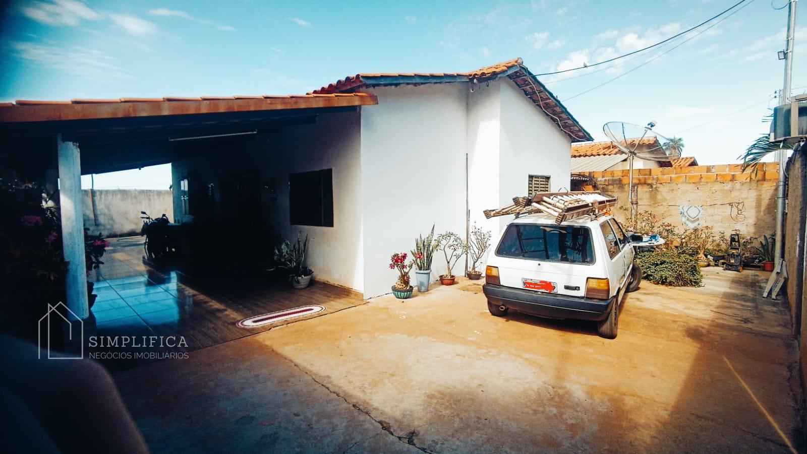 CASA EM ALOANDIA - GO