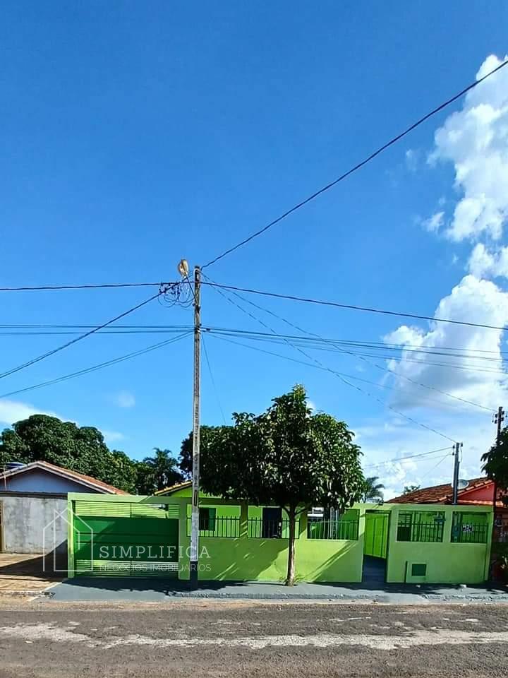 CASA Á VENDA EM ALOÂNDIA