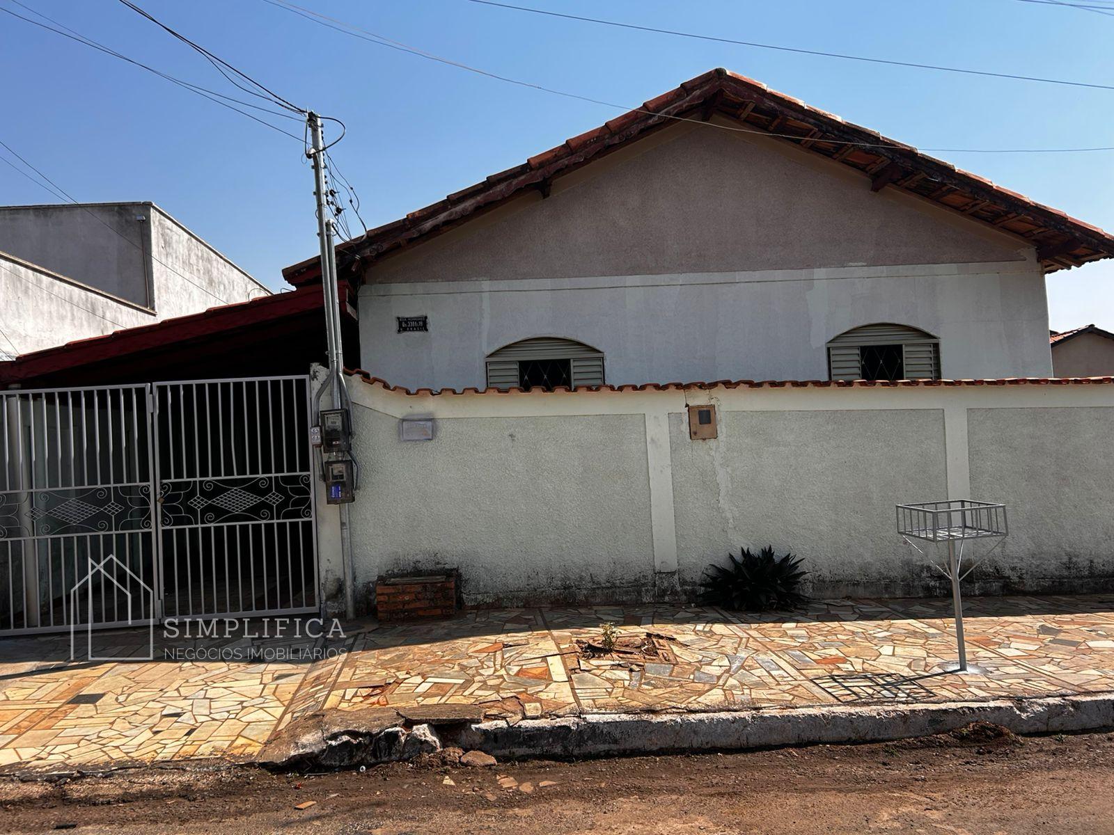 Casa com 3 dormitórios para locação, Vila Brasil II, PONTALINA...