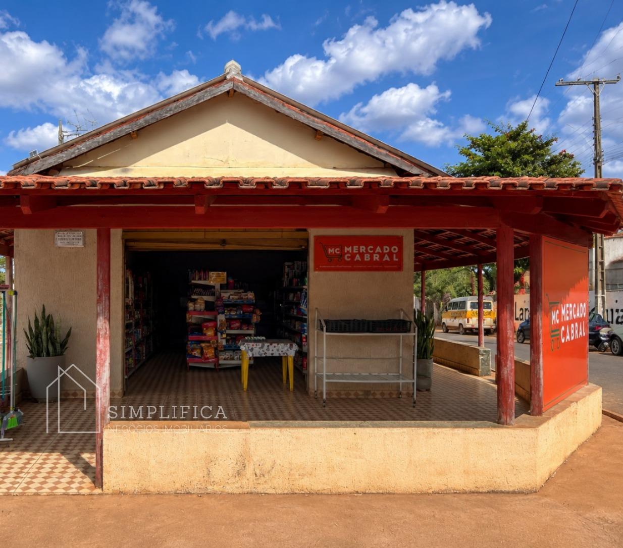 CASA ? VENDA EM PONTALINA COM AMPLO TERRENO DE ESQUINA NO SETO...