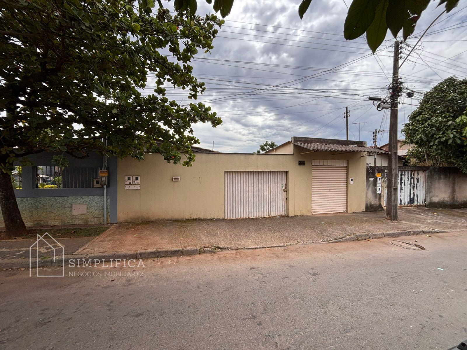 Empreendimento com Sala Comercial e Duas Casas ? Venda no Seto...