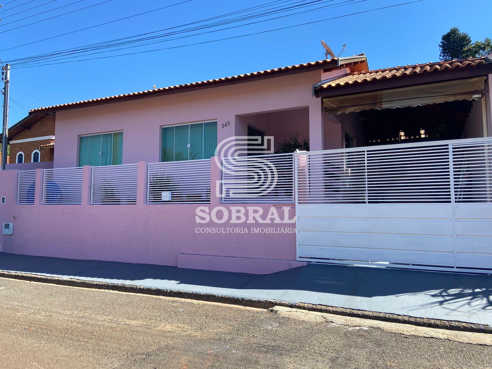 Casa com 1 suíte e 1dormitório, escritório, cozinha -AGUAS DE ...