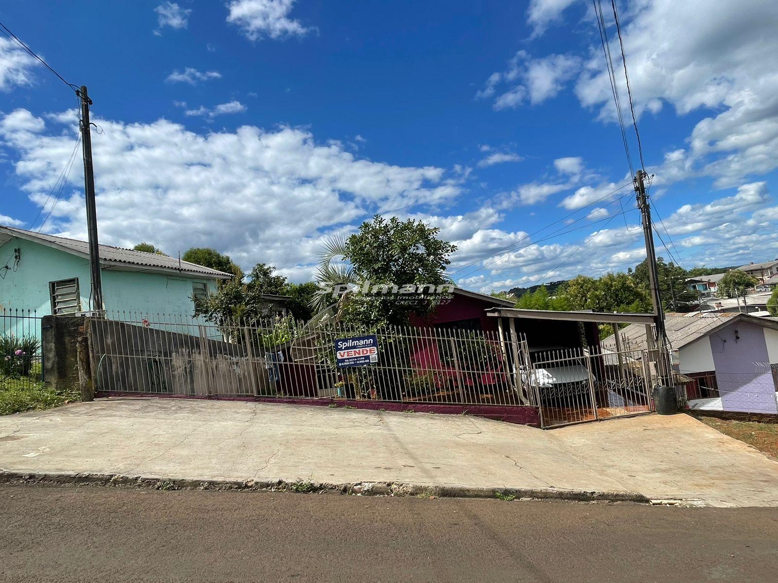 CASA ALVENARIA  modesta  medindo 84,34 m  de área construída - Bairro Klubegi