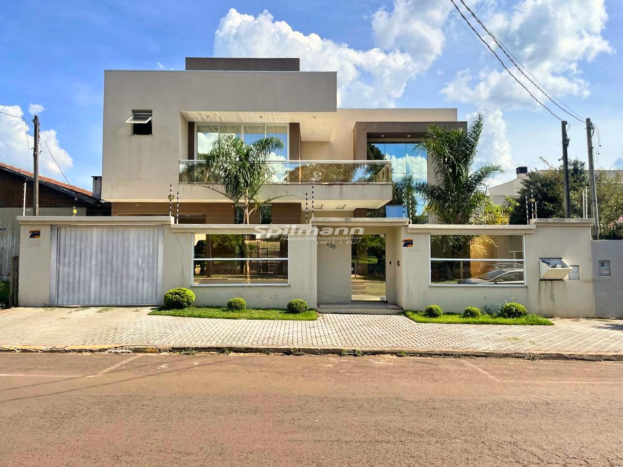 CASA DE ALTO PADRÃO À VENDA NO CENTRO, PALMAS - PR