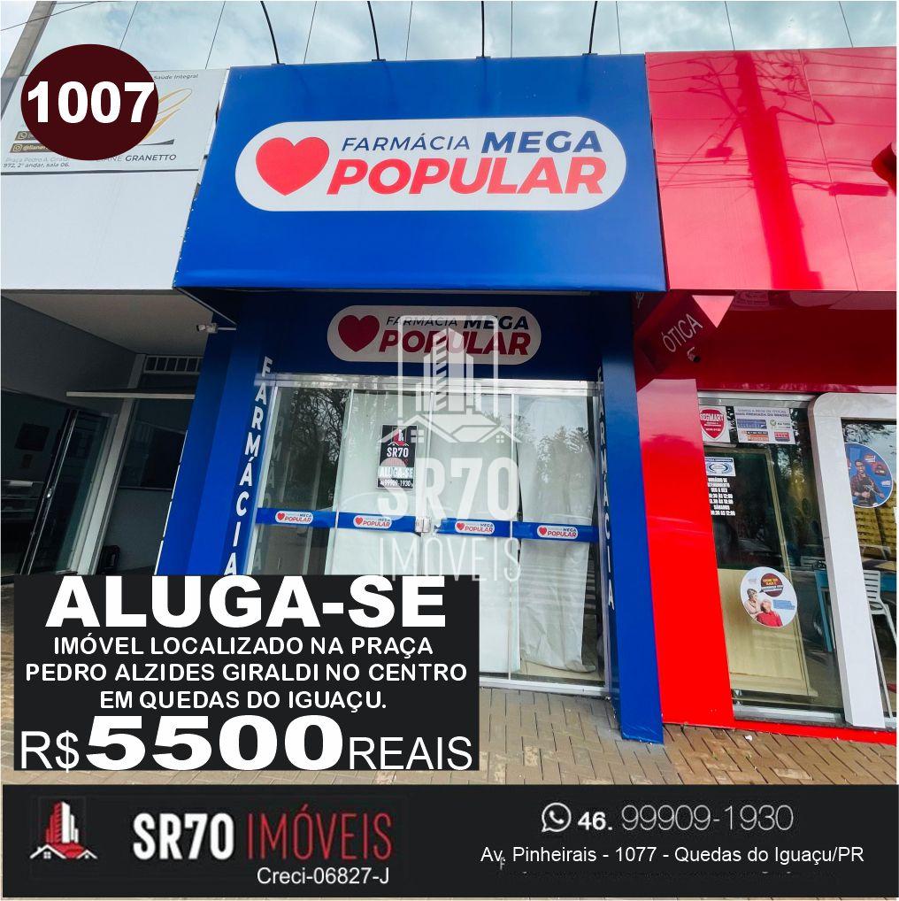 Imvel sendo sala comercial localizada na Praa So Pedro no Centro de Quedas do Iguau.