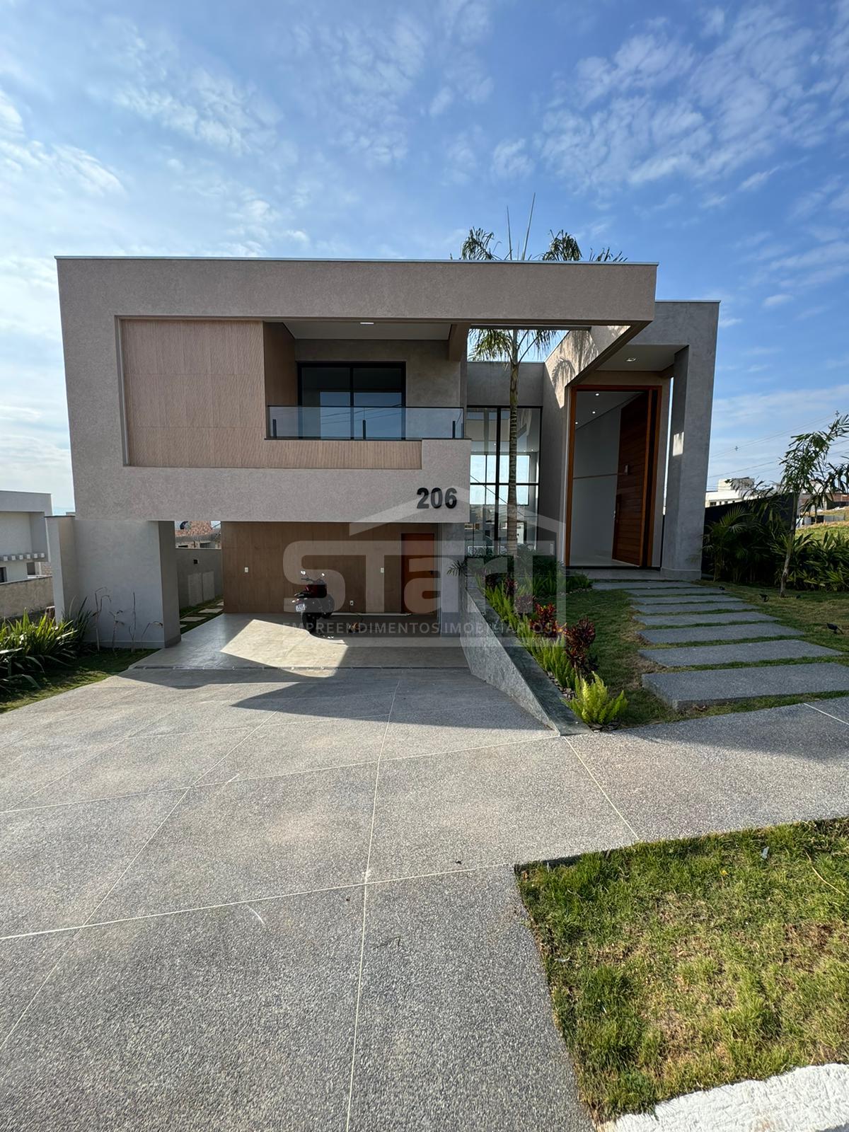 Casa estilo moderna no condomínio Gran Park Toscana