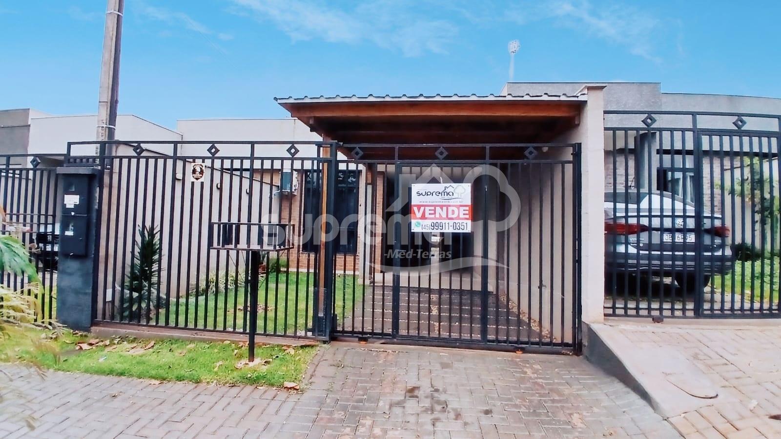 CASA A VENDA BAIRRO NAZAR EM MEDIANEIRA PR - COM PLACA SOLAR