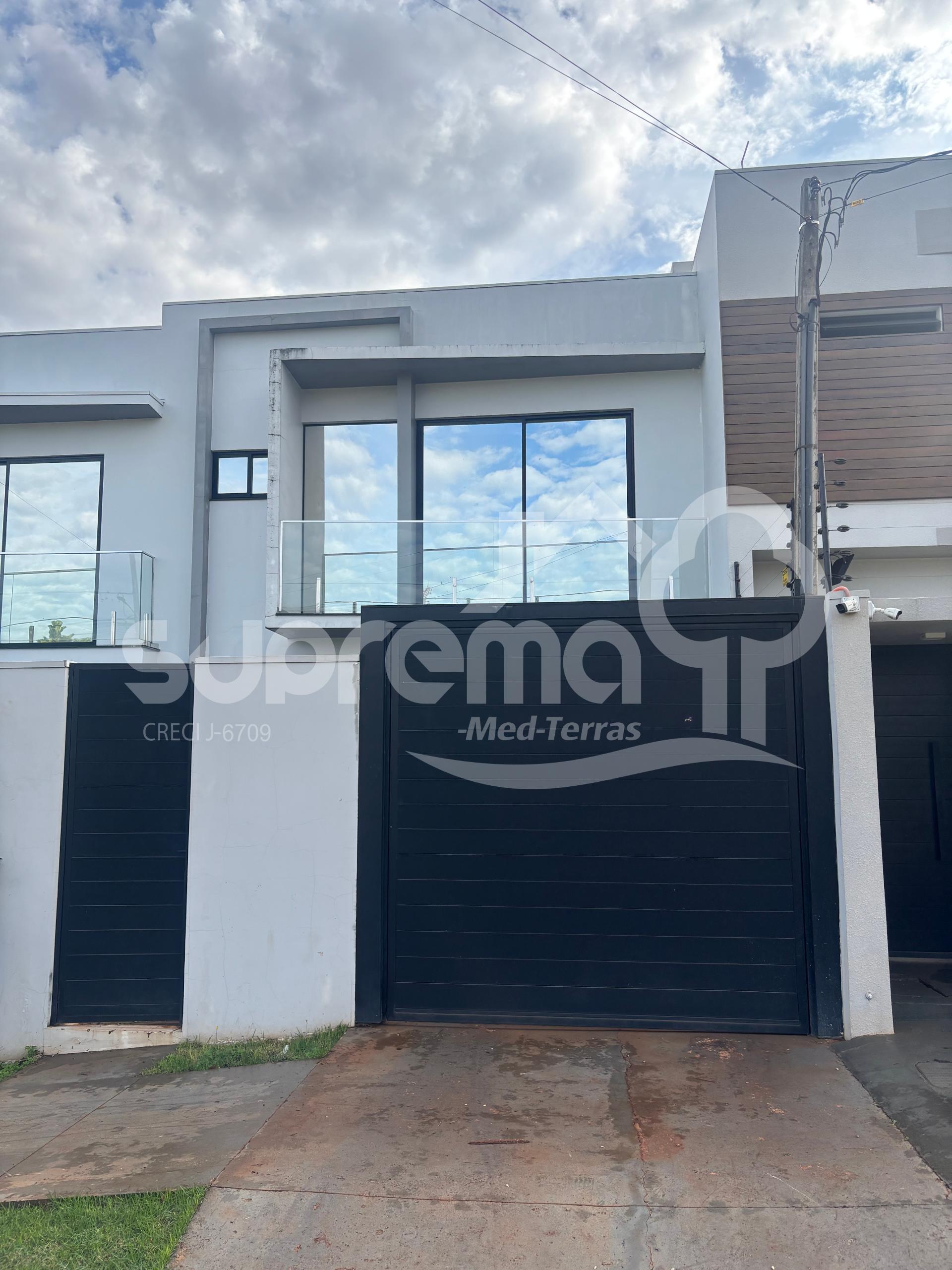 Sobrado a venda no Loteamento Floren?a em Medianeira, Paran?.