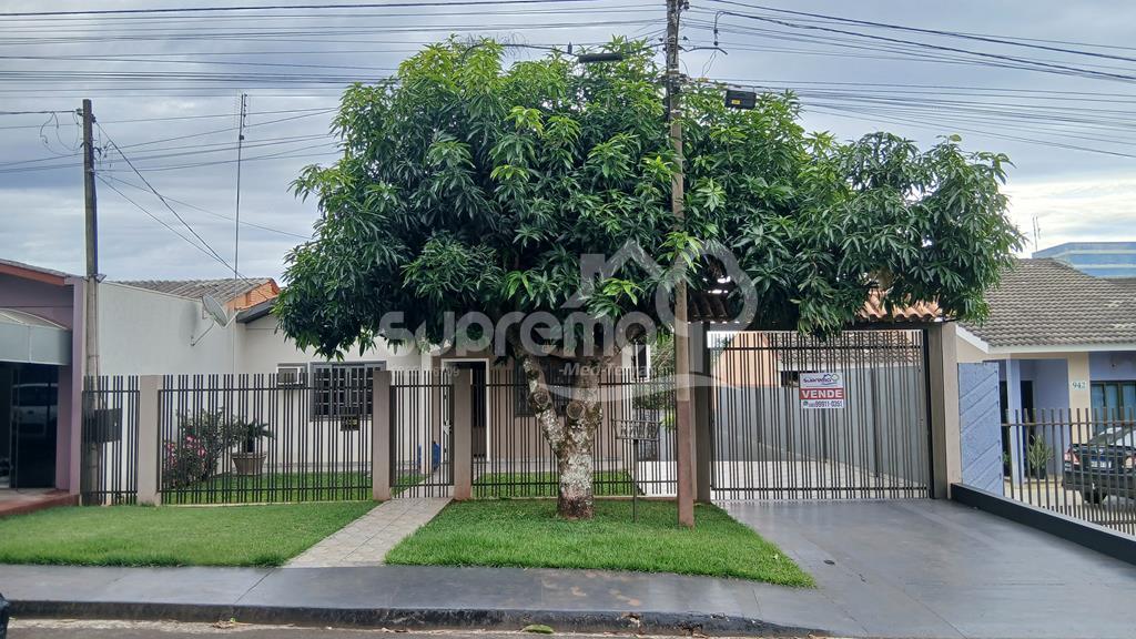 Casa ? venda, Bairro Ip?, toda em laje, pr?ximo a prefeitura.