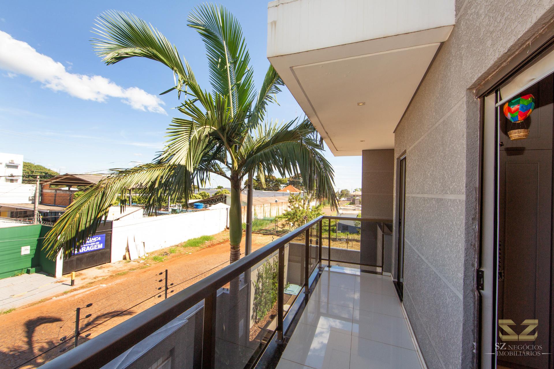 SOBRADO À VENDA COM 02 DEMI SUÍTES E 02 SUÍTES - PARQUE PRESIDENTE, FOZ