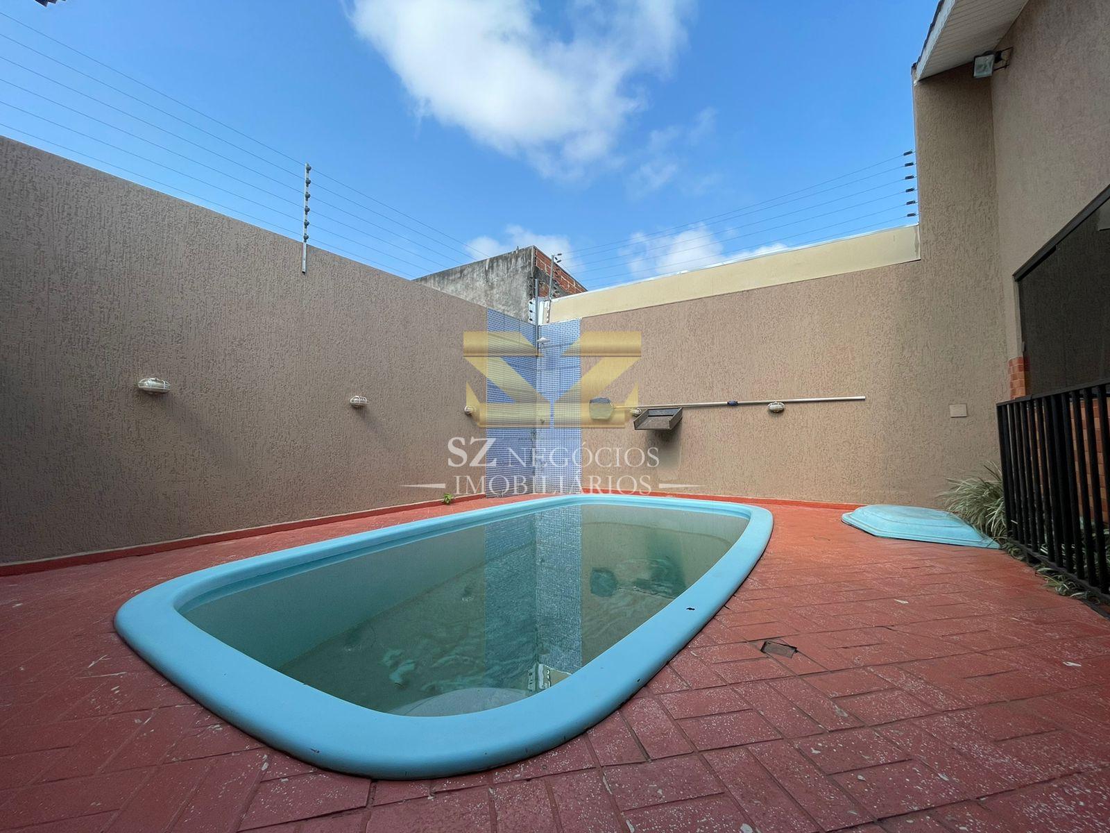 CASA PARA VENDA LOCALIZADA NO JARDIM IPÊ III - FOZ DO IGUAÇUPR.