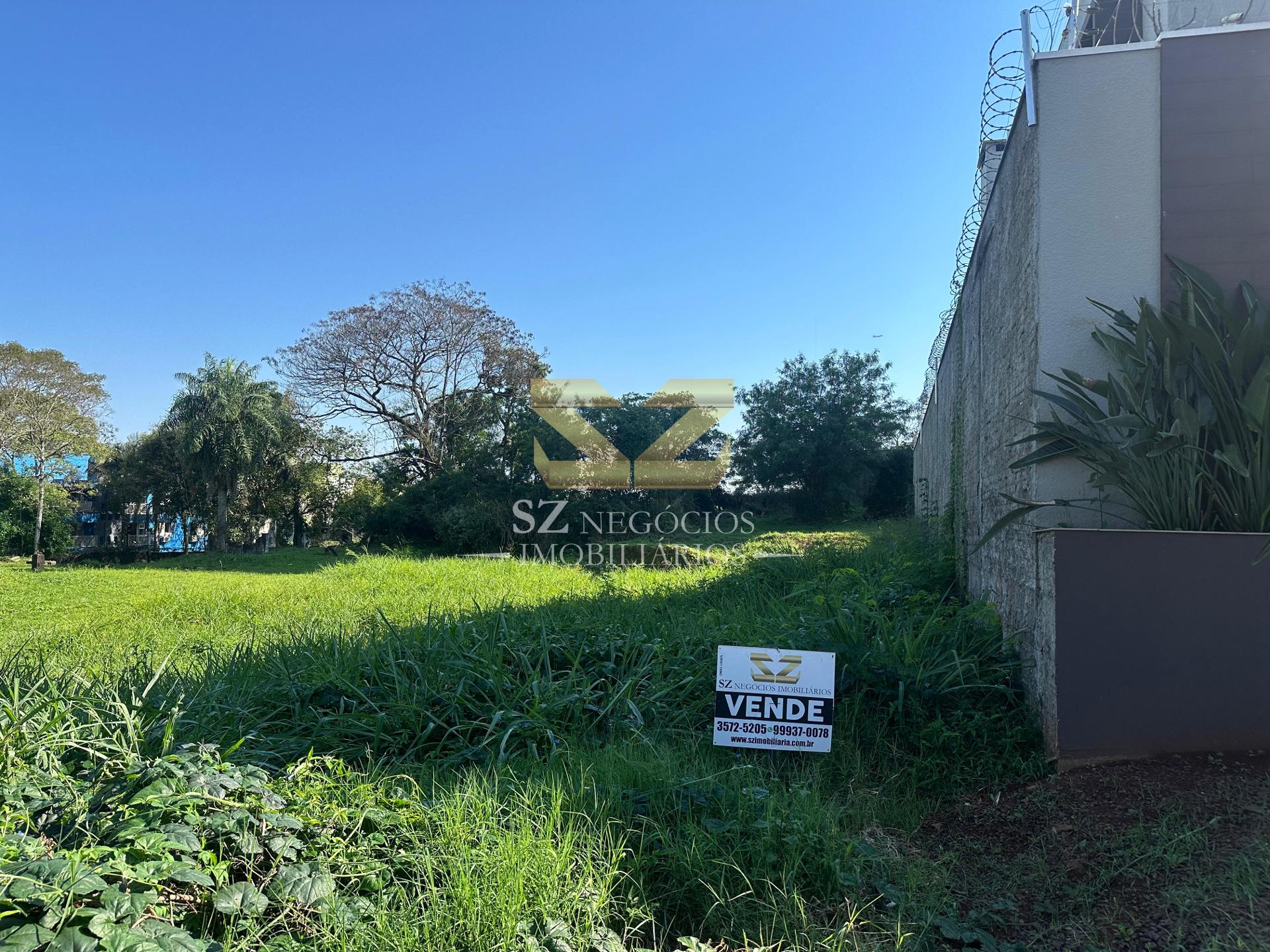 TERRENO À VENDA DE 555M  NO CENTRO DE FOZ DO IGUAÇU - PR