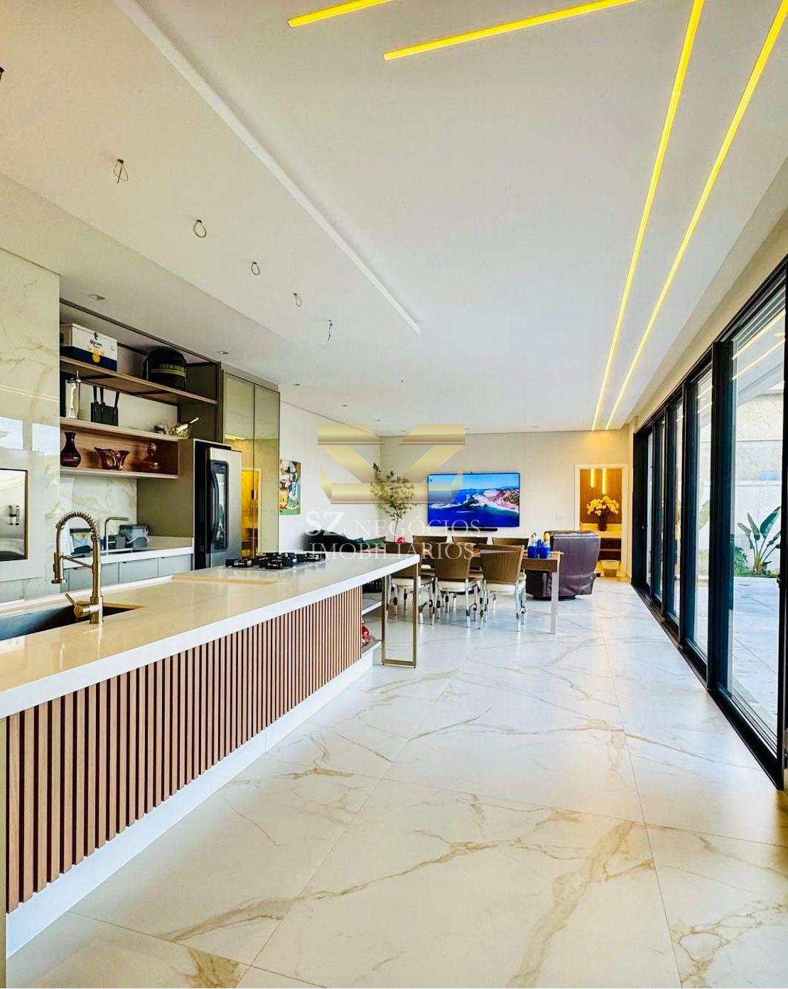 CASA À VENDA COM 5 SUÍTES CONDOMINÍO ROYAL BOULEVARD YACHT FASE 1, FOZ DO IGUAÇU