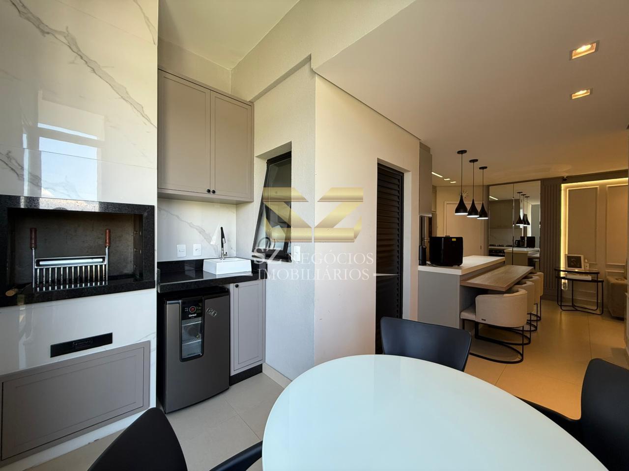 APARTAMENTO À VENDA MOBILIADO, COM 2 VAGAS NO RESIDENCIAL TANCREDO, FOZ