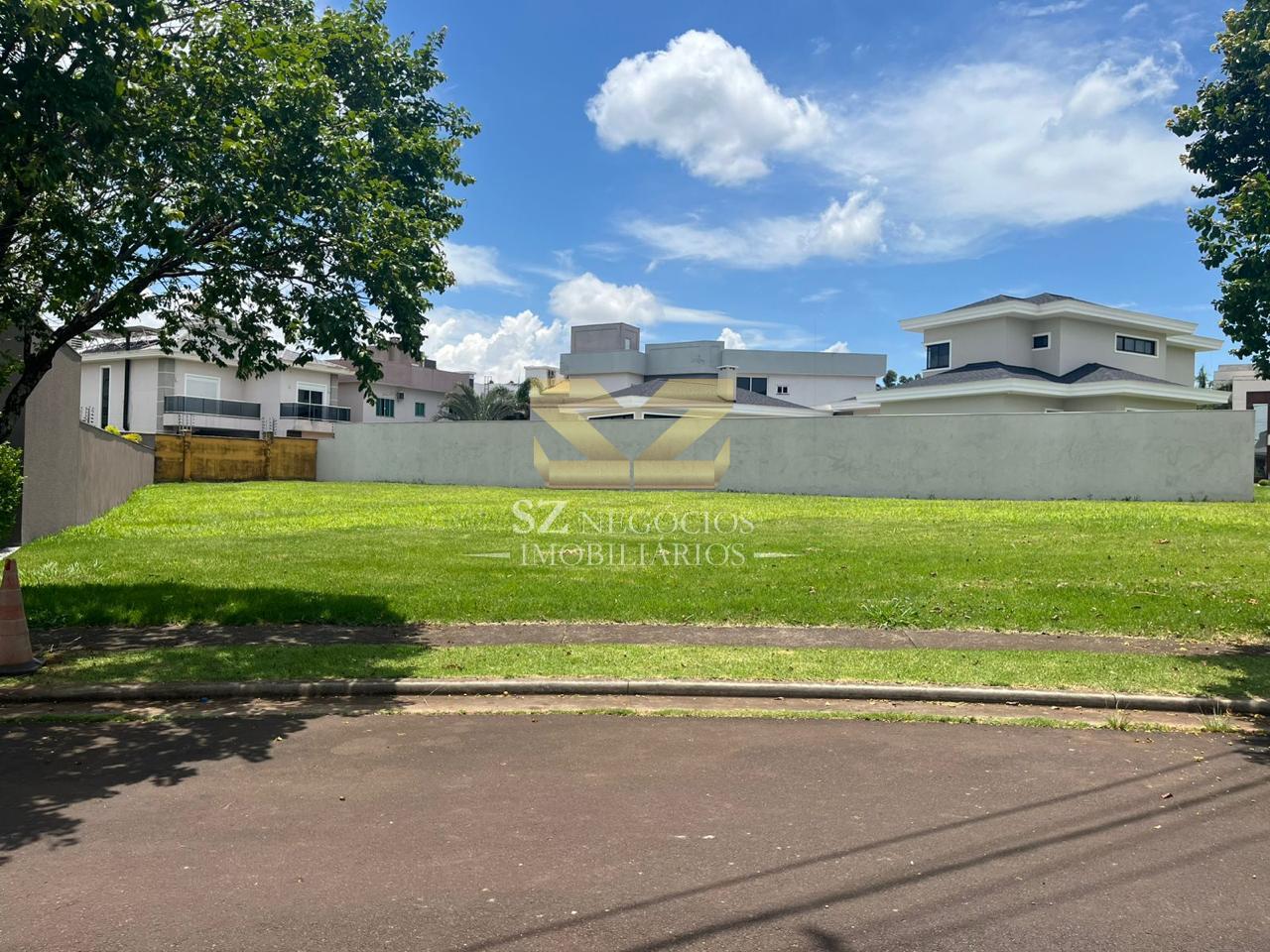 TERRENO À VENDA COM 917M  NO CONDOMÍNIO TERRAS ALPHA II, FOZ DO IGUAÇU - PR