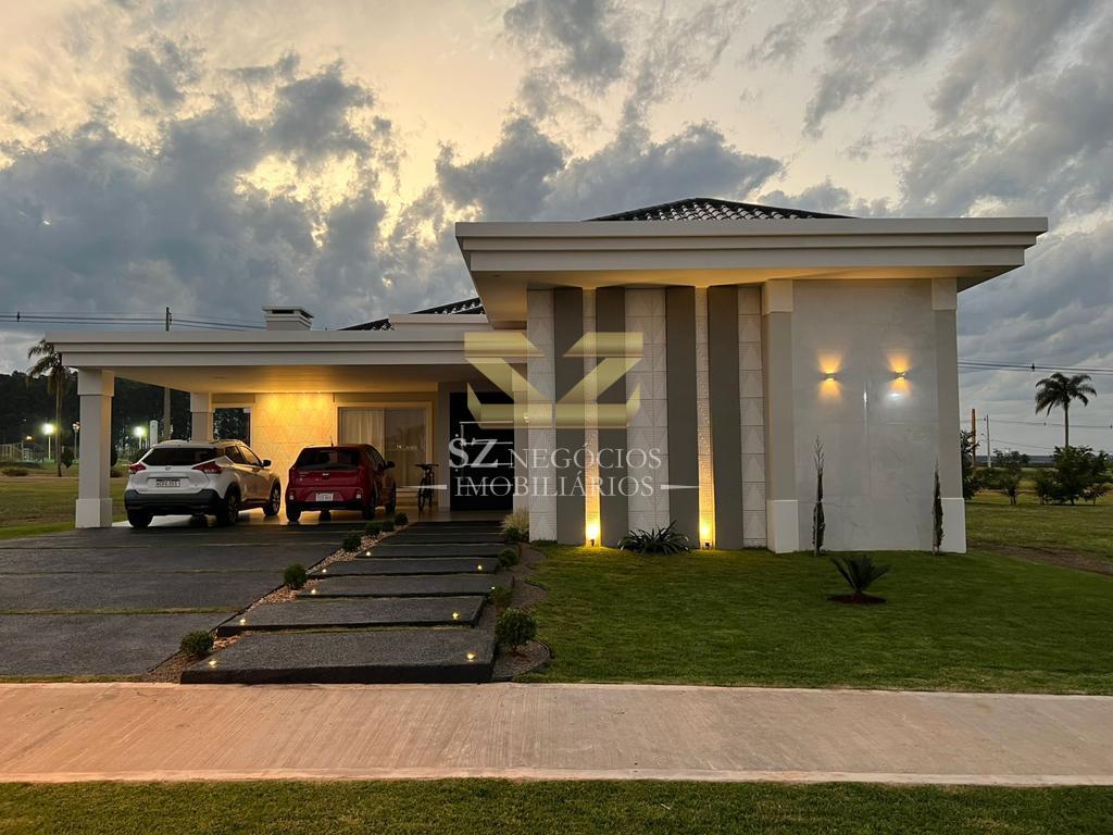 CASA ? VENDA LOCALIZADO NO CONDOM?NIO COSTA DEL LAGO HERNANDAR...