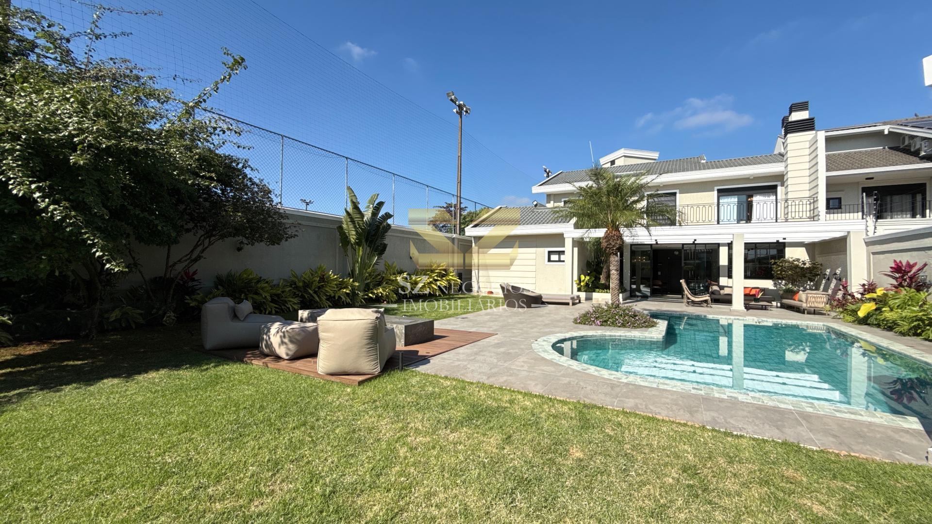 SOBRADO À VENDA  COM 1 SUÍTE E 2 DEMI SUÍTES E PISCINA JARDIM PANORAMA, FOZ