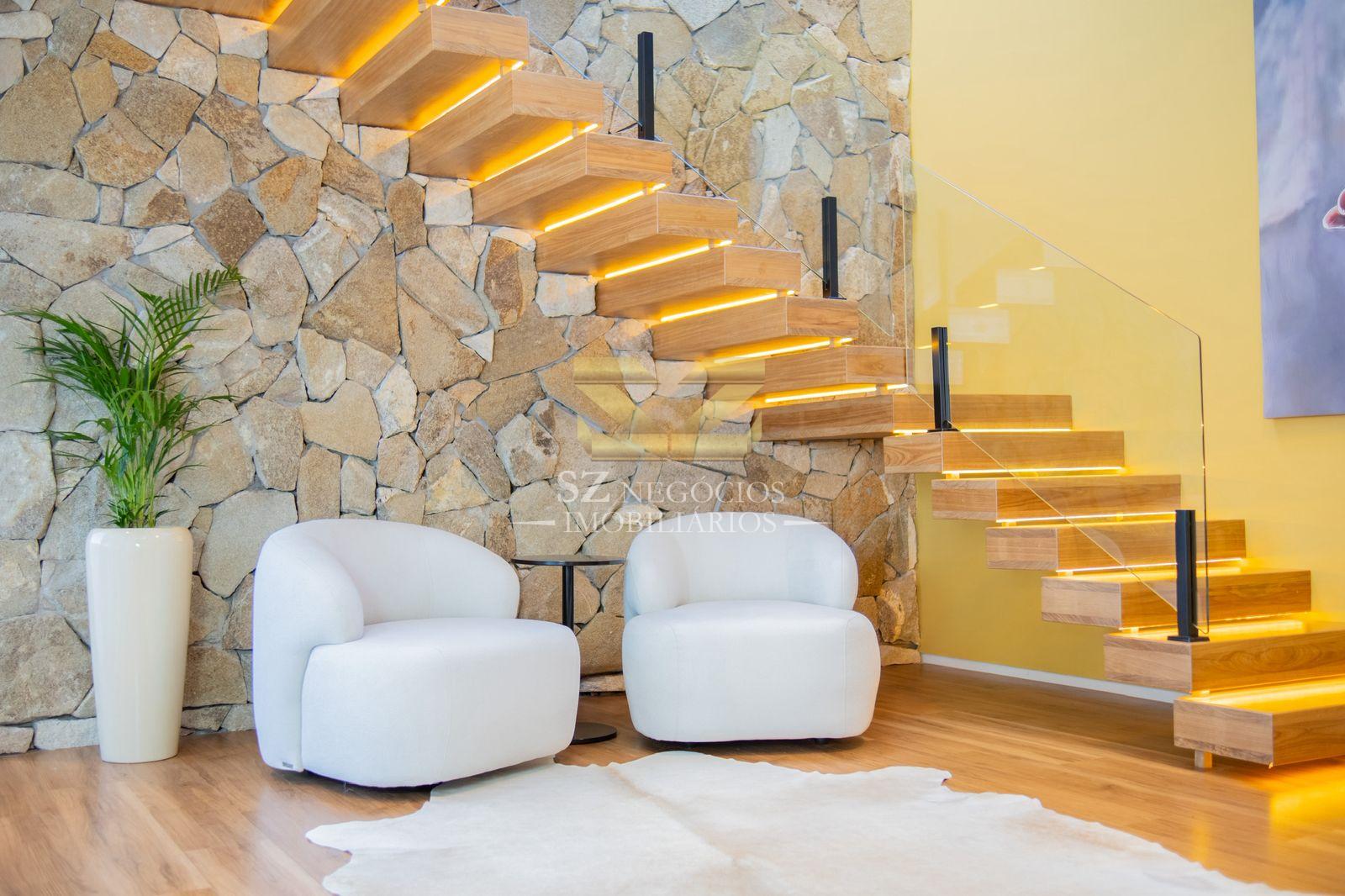 CASA À VENDA COM 04 SUÍTES - CONDOMINIO ROYAL FALLS YACHT - FASE 2 - FOZ