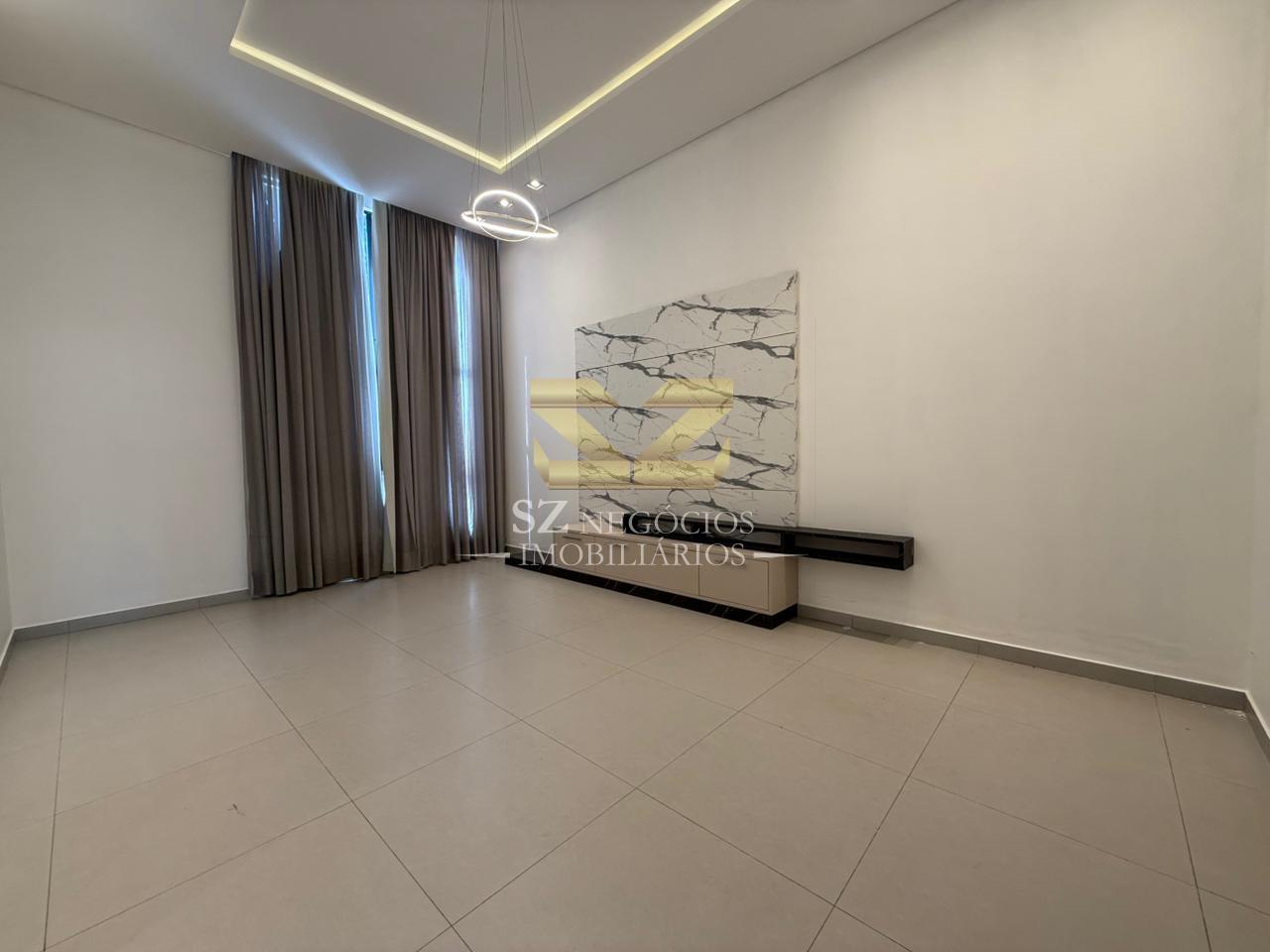 CASA A VENDA COND. DOM LAURINDO. COM 03 QUARTOS, SENDO 2 SUÍTES MOBILIADAS.