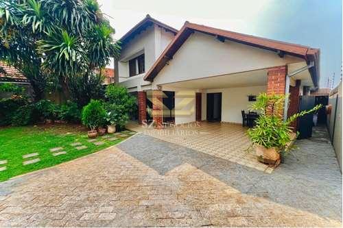 SOBRADO ? VENDA COM  04 SU?TES - JARDIM SANTA ROSA - FOZ DO IG...