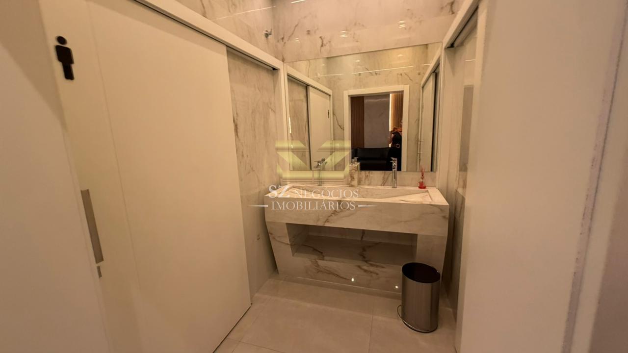 APARTAMENTO À VENDA RESIDENCIAL ELEGANCE TOWER - ANDAR ALTO - CENTRO