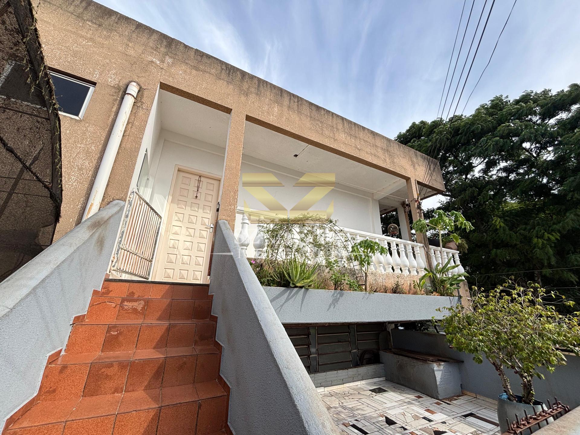 PRÉDIO COMERCIAL RESIDENCIAL E CASA À JARDIM LANCASTER - FOZ DO IGUAÇU - PR