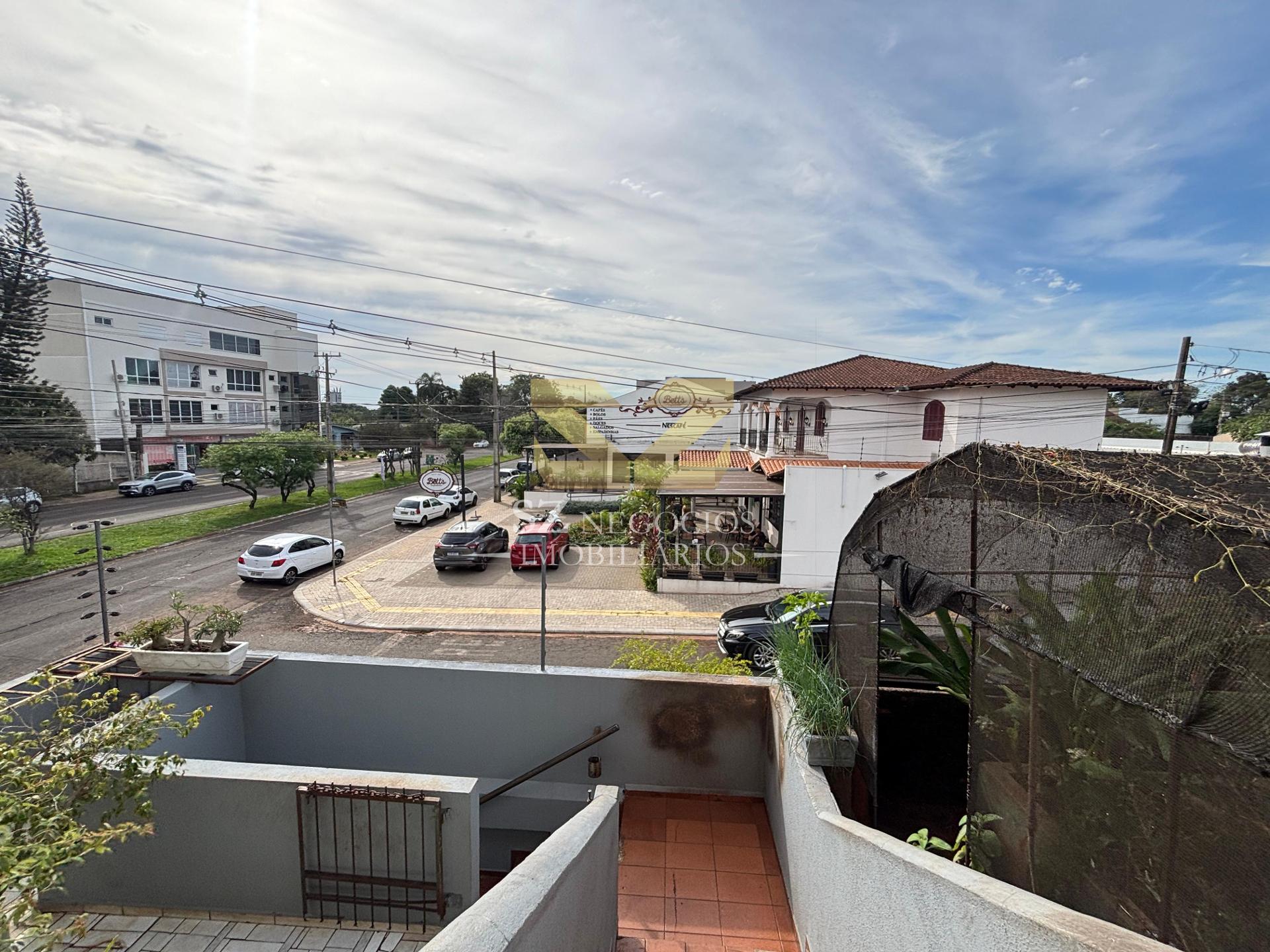 PRÉDIO COMERCIAL RESIDENCIAL E CASA À JARDIM LANCASTER - FOZ DO IGUAÇU - PR
