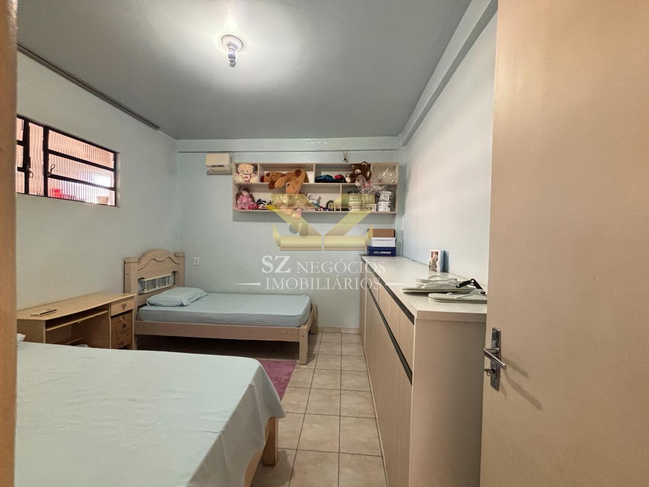 PRÉDIO COMERCIAL RESIDENCIAL E CASA À JARDIM LANCASTER - FOZ DO IGUAÇU - PR