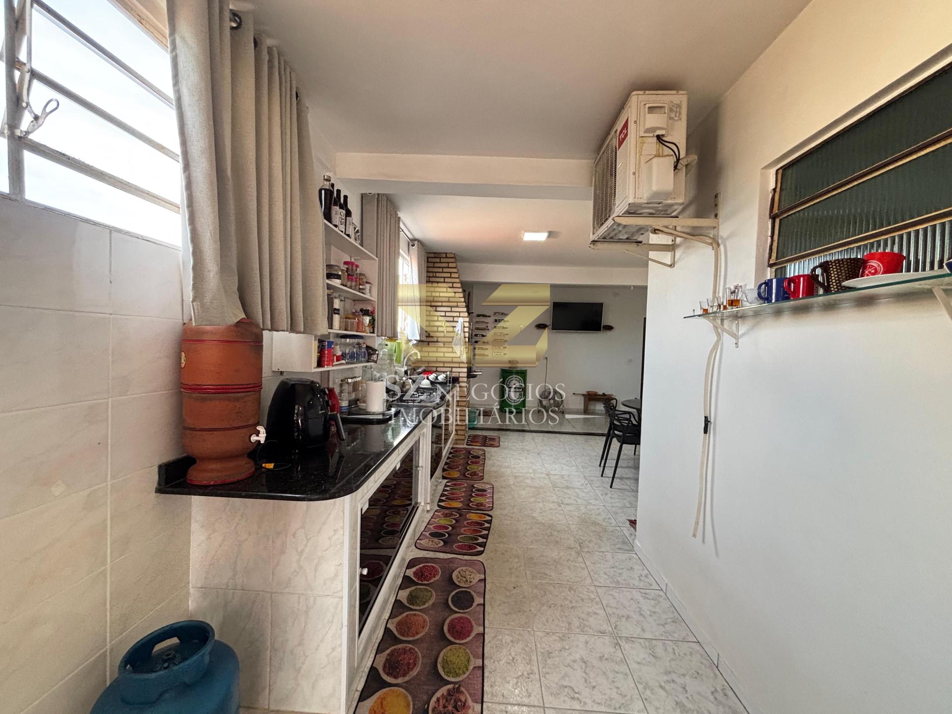 PRÉDIO COMERCIAL RESIDENCIAL E CASA À JARDIM LANCASTER - FOZ DO IGUAÇU - PR