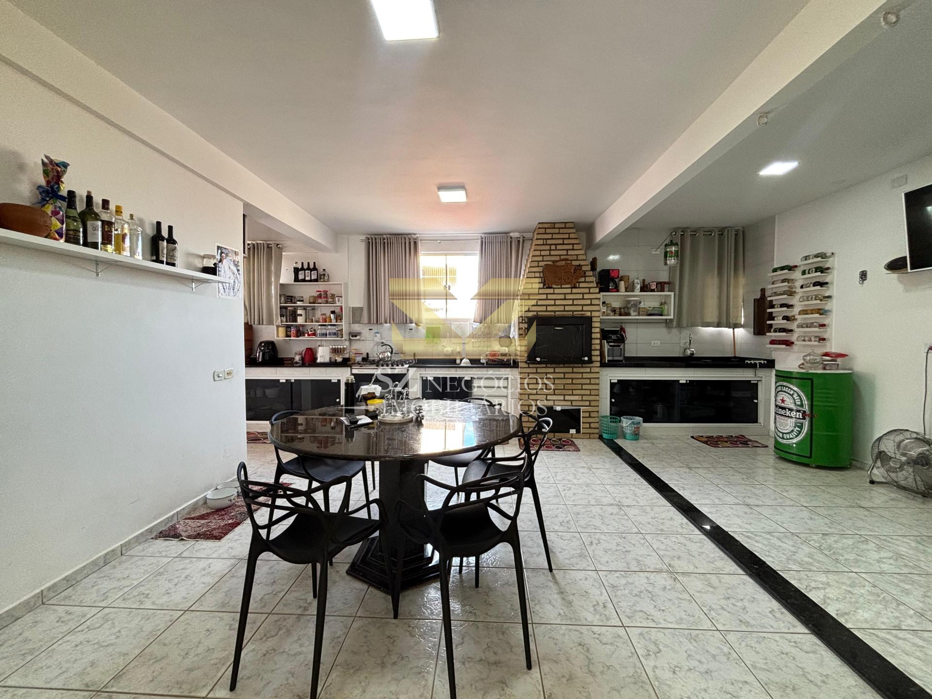 PRÉDIO COMERCIAL RESIDENCIAL E CASA À JARDIM LANCASTER - FOZ DO IGUAÇU - PR