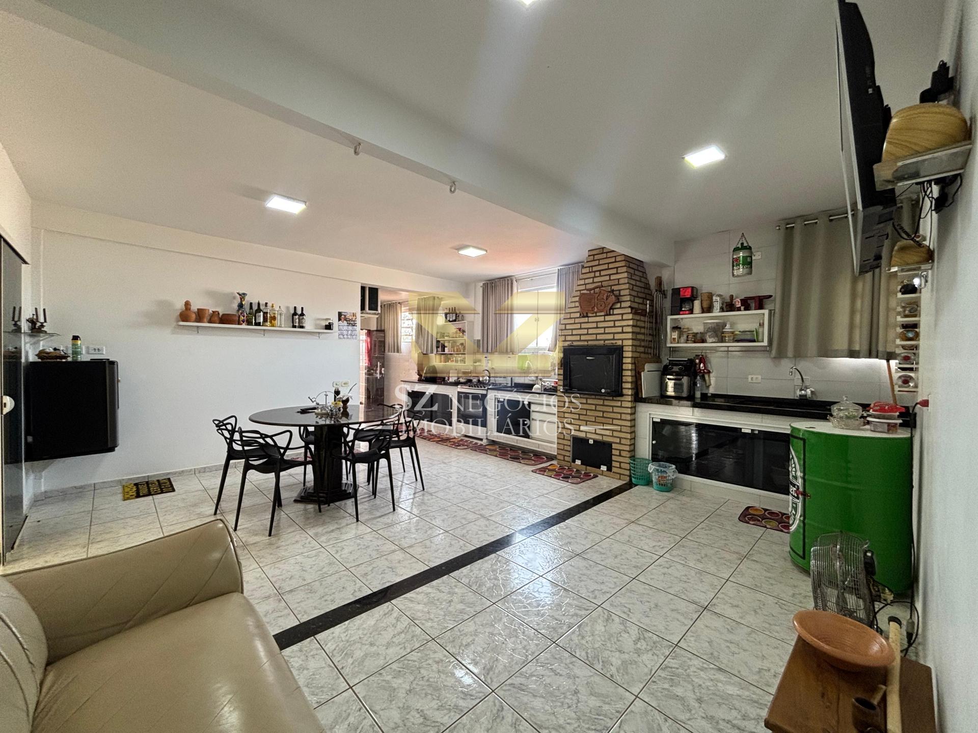 PRÉDIO COMERCIAL RESIDENCIAL E CASA À JARDIM LANCASTER - FOZ DO IGUAÇU - PR