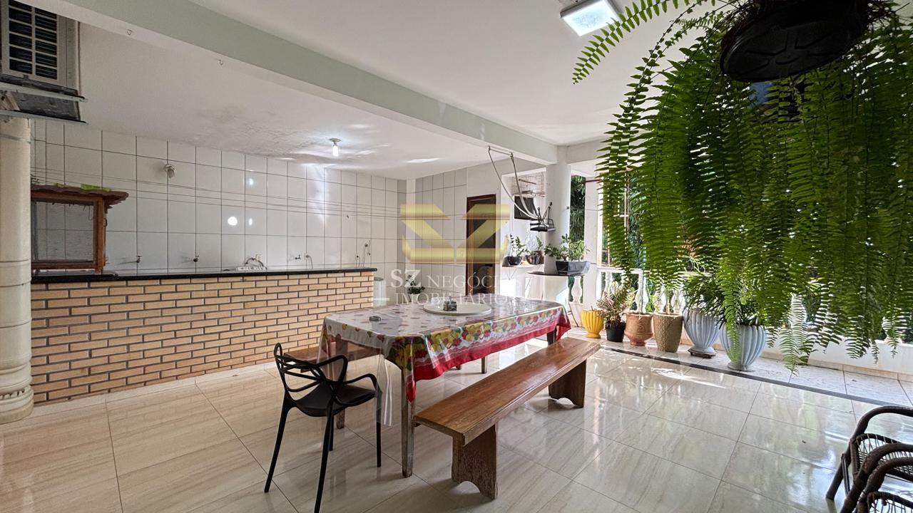 PRÉDIO COMERCIAL RESIDENCIAL E CASA À JARDIM LANCASTER - FOZ DO IGUAÇU - PR
