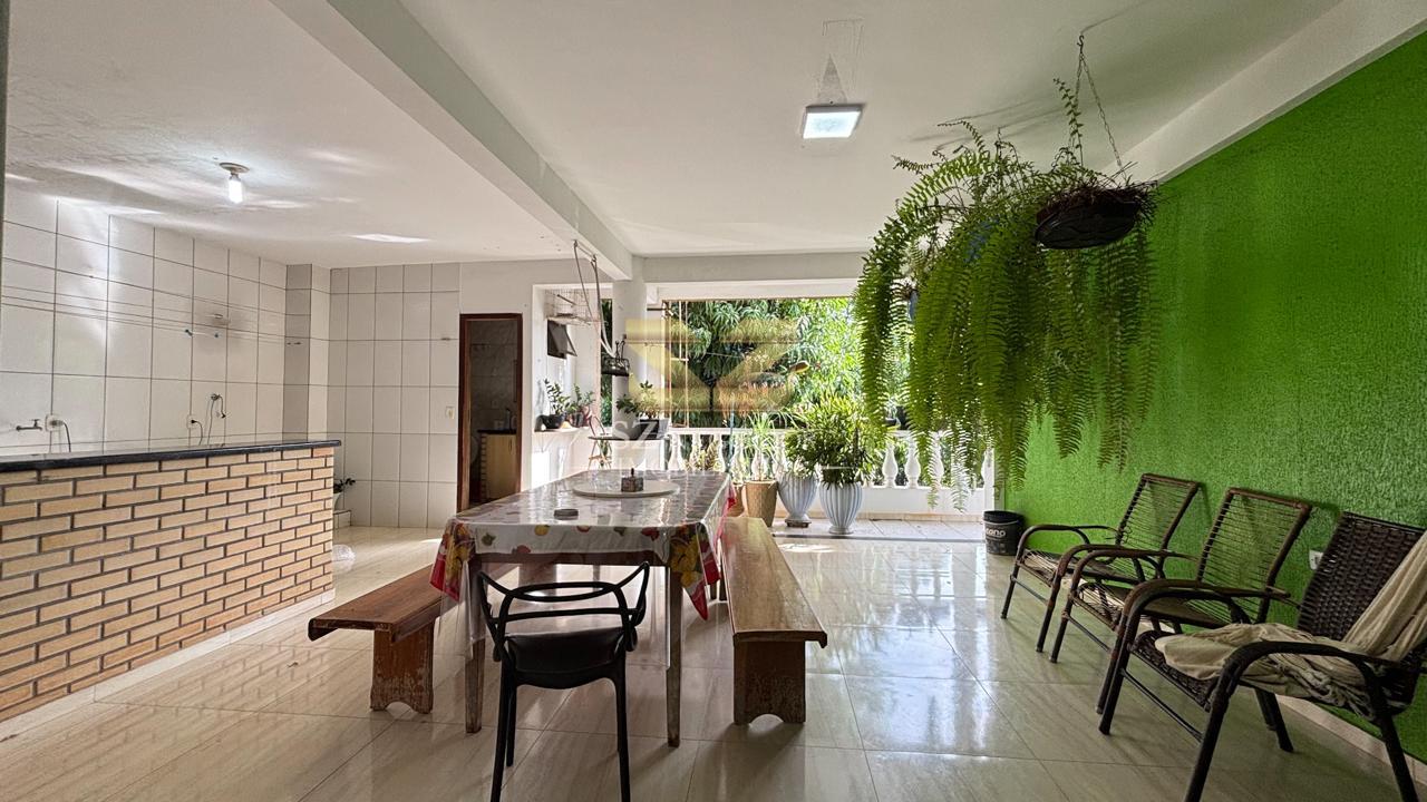 PRÉDIO COMERCIAL RESIDENCIAL E CASA À JARDIM LANCASTER - FOZ DO IGUAÇU - PR