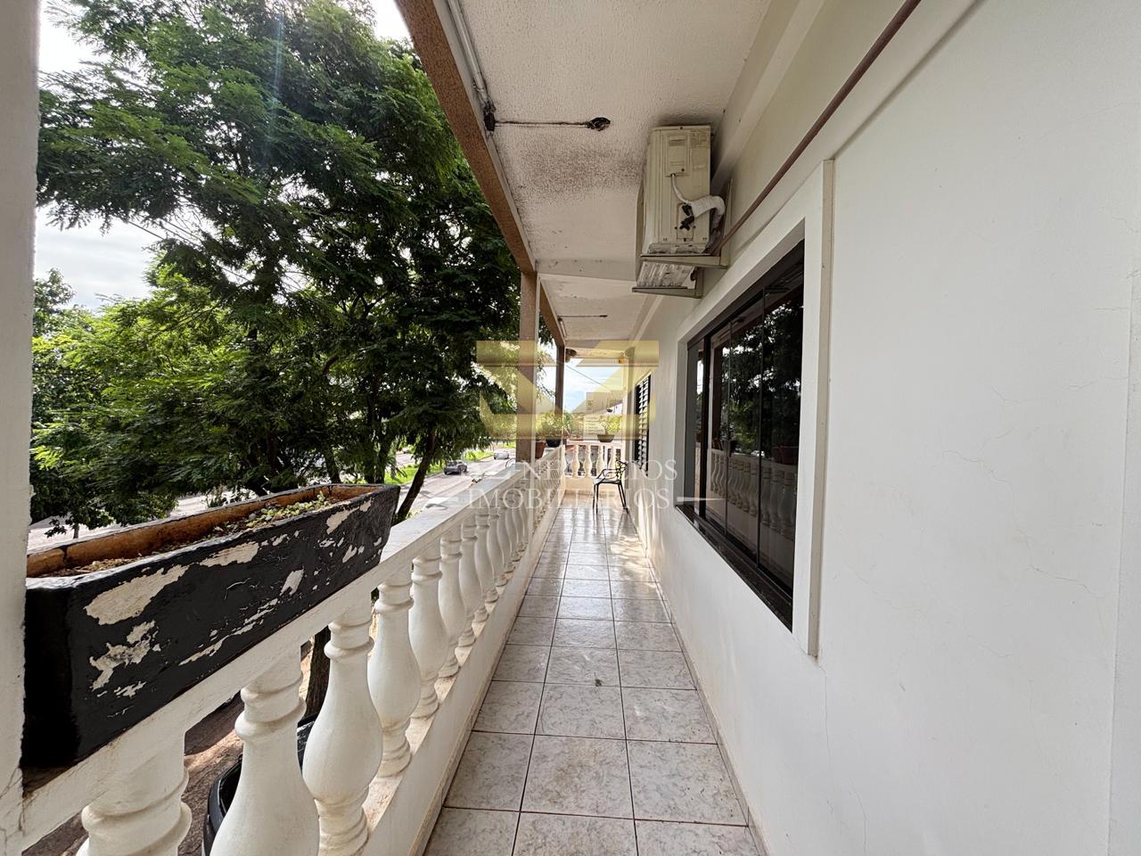 PRÉDIO COMERCIAL RESIDENCIAL E CASA À JARDIM LANCASTER - FOZ DO IGUAÇU - PR
