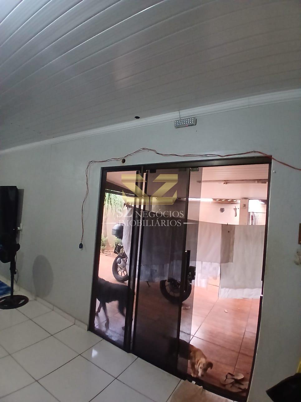 CASA À VENDA COM 2 DORMITÓRIOS JARDIM SANTA MÔNICA - SANTA TEREZINHA DE ITAIPU