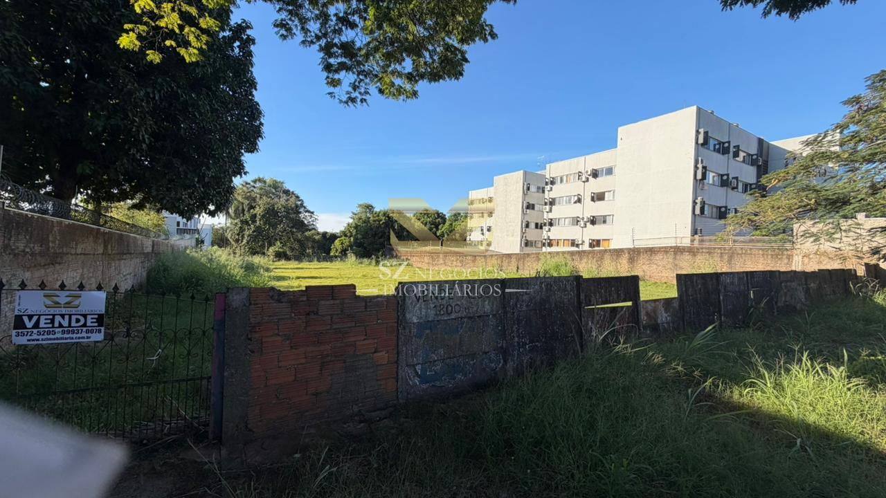 TERRENO À VENDA NA  RUA PADRE MONTOYA - FOZ DO IGUAÇU - PR