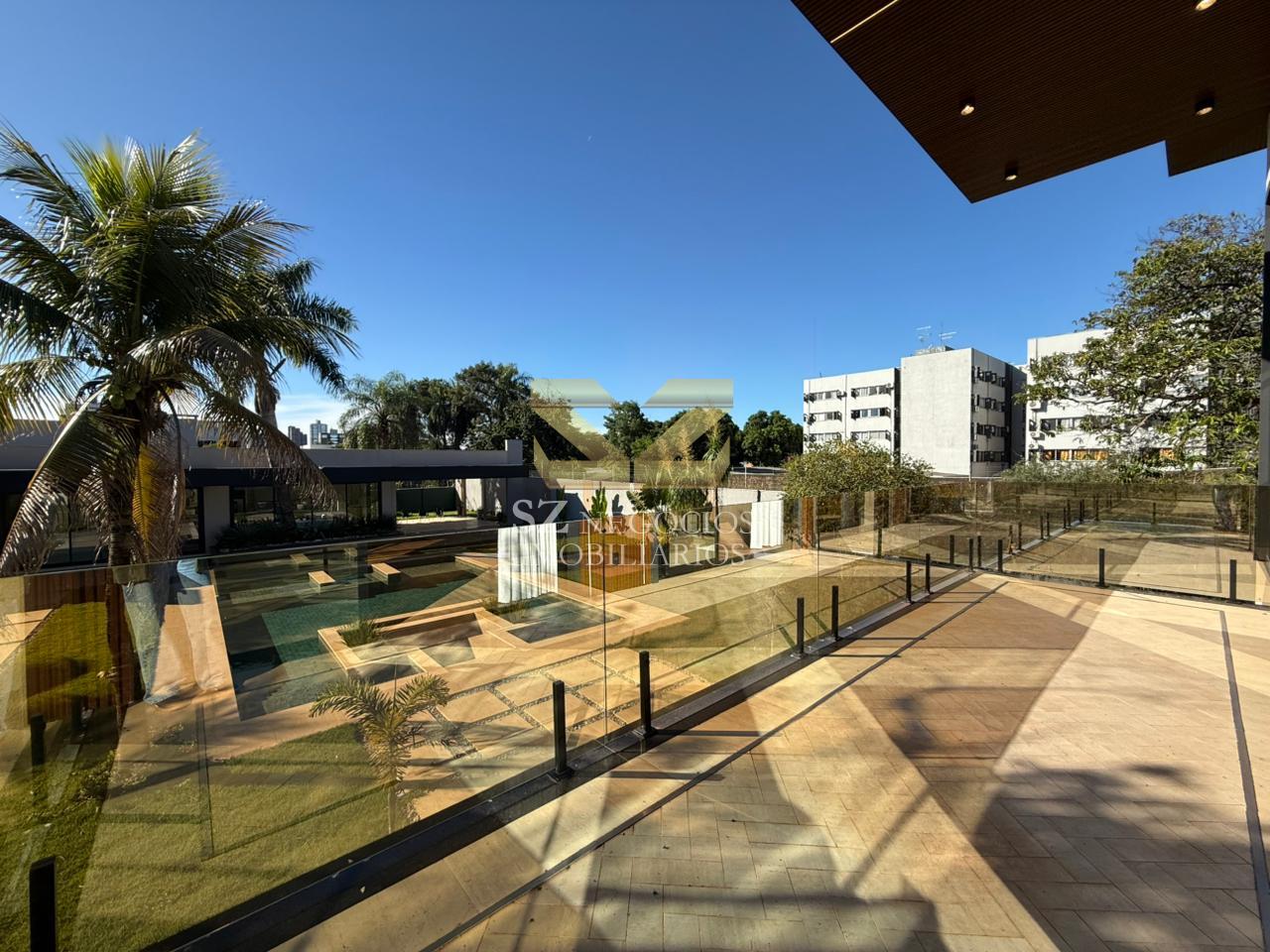 CASA À VENDA COM PISCINA - FOZ DO IGUAÇU - PR