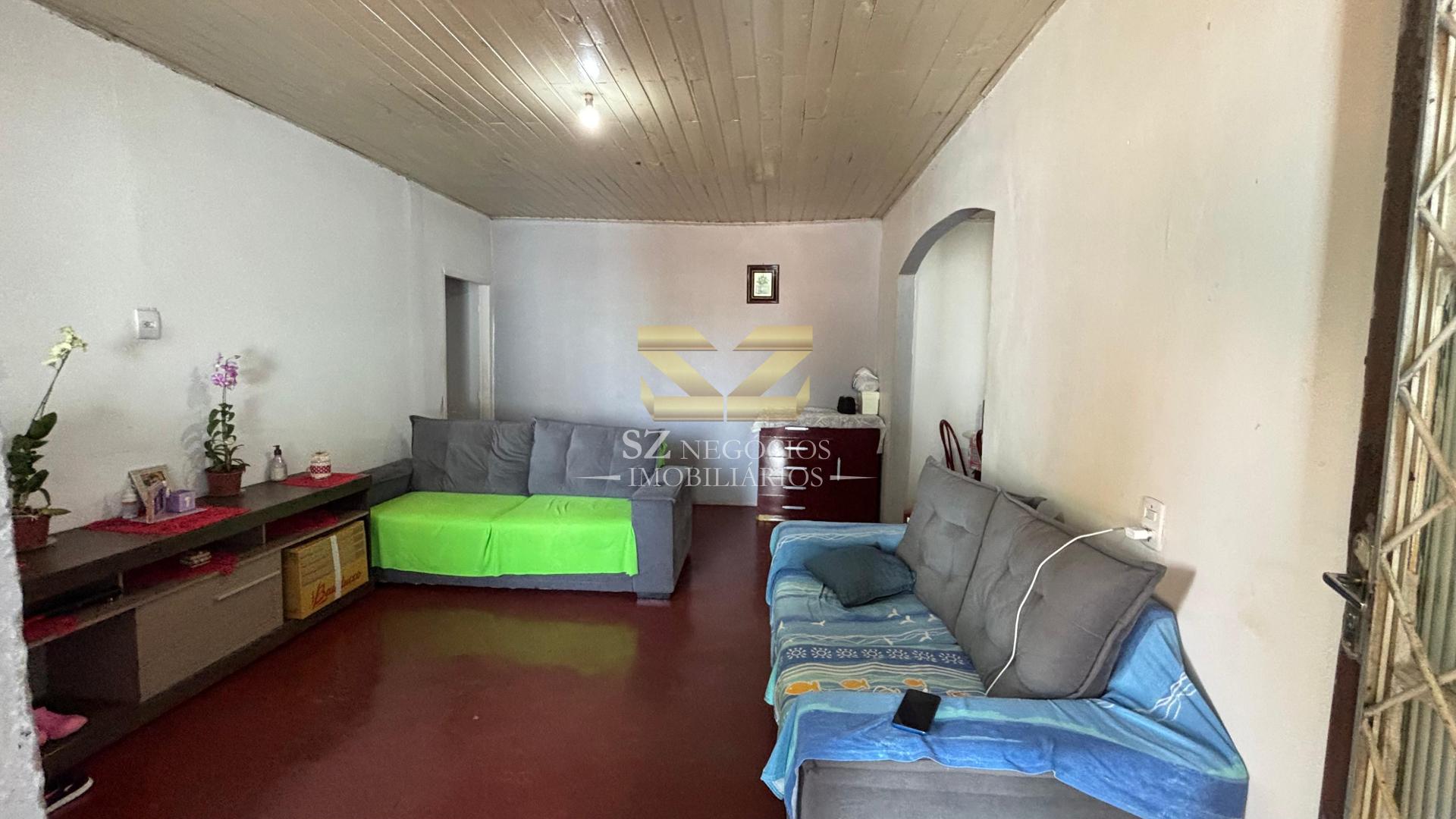 CASA DE ESQUINA À VENDA NO BAIRRO VILA C NOVA - FOZ DO IGUAÇU - PR