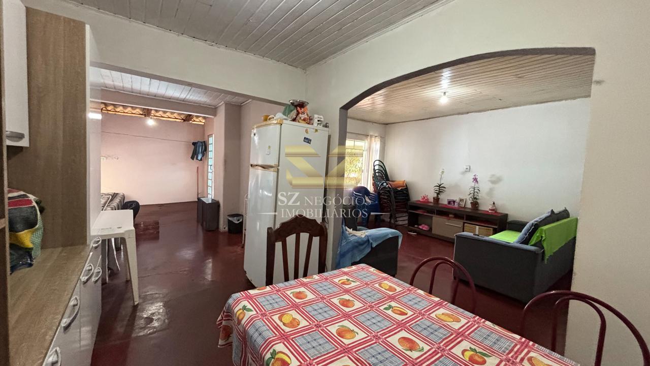 CASA DE ESQUINA À VENDA NO BAIRRO VILA C NOVA - FOZ DO IGUAÇU - PR
